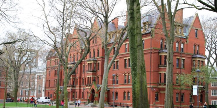 How Libertarians Should View Harvard’s Racial Discrimination in Admissions