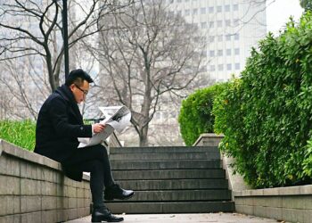 Don’t Confuse Trusting the Experts with Knowing the Facts