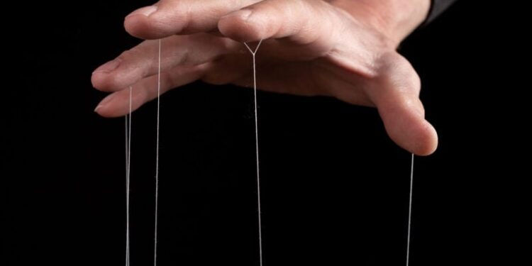 Does the Fed Control Interest Rates?