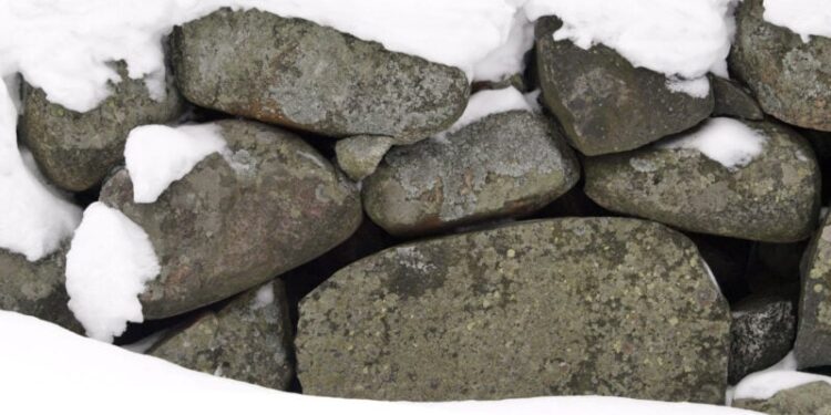 The Economics of Mending Wall