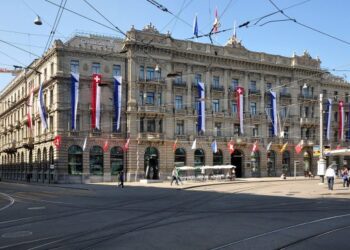 A “Too Big To Fail” Bank In Europe Is Literally On The Brink Of Collapse