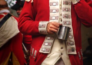 Why Did The Redcoats Wear Red Coats?
