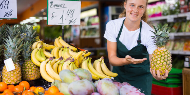 The $1 Pineapple Is a Modern Miracle of Global Trade