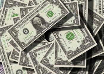 Meet The Man That Has Bet A Billion Dollars That The Stock Market Is Going To Crash