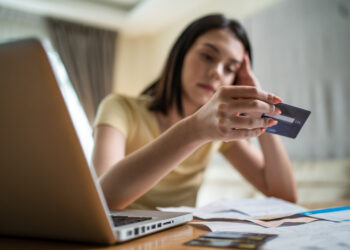 5 Things You Should Know Before Getting a Credit Card