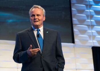 Decades After Assisting the Polish Underground in the USSR, an Economist Will Receive Poland’s Highest Honor