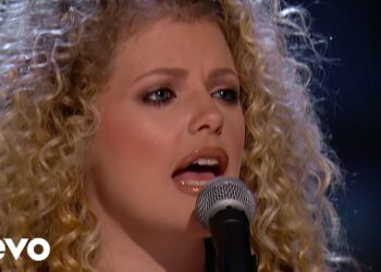 Why ‘Travelin’ Soldier’ Is the Best Anti-War Song Ever Written—and Always Brings a Tear to My Eye