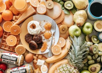 Resolving to Better Understand the Act of Eating