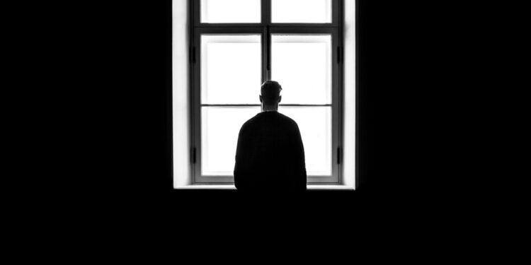 Loneliness Is a Public Health Problem That’s Not Growing Old