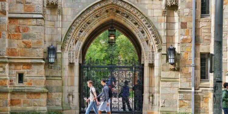 Want Better Higher Ed? Get the Feds Out 