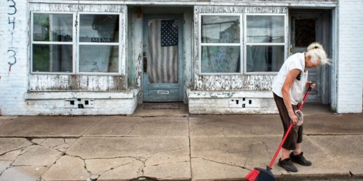 Misunderstanding Poverty: a Review of ‘Second Class’