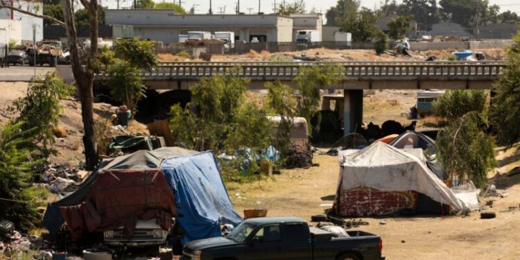 Red States, Blue States: A Tale of Two Economies