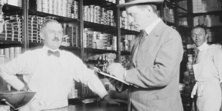 Food Profit Margins Shrink, But Harris Blames Them for Rising Grocery Bills 