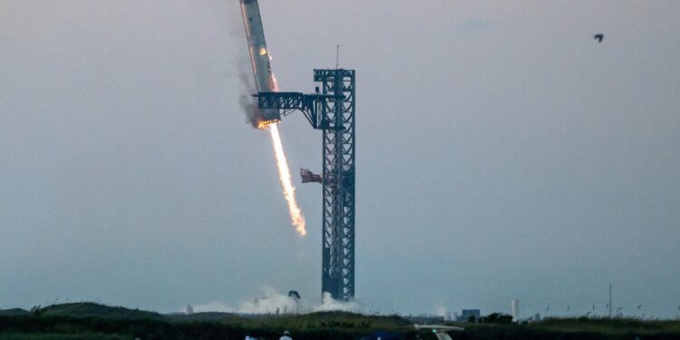 Watching the #superheavybooster being caught by the tower, it’s clear who are on the right side of the history and who are not.  @elonmusk achieved this not because of the current regime, but despite the current regime.