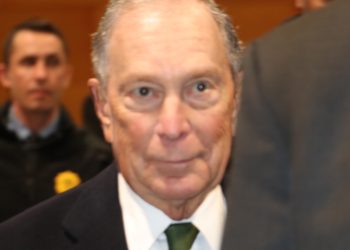 Bloomberg keeps millions behind Green wall
