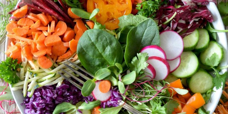 Eating Healthier a Top Resolution but Tough to Carry Out