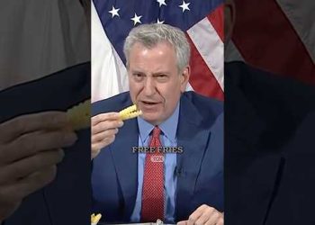 Tucker Carlson Roasts Bill de Blasio