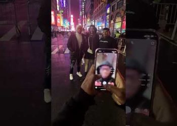 A Crazy Photobomb