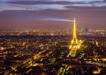 French MPs from Left and Right vote to ditch “low emission zones” and bans on older cars